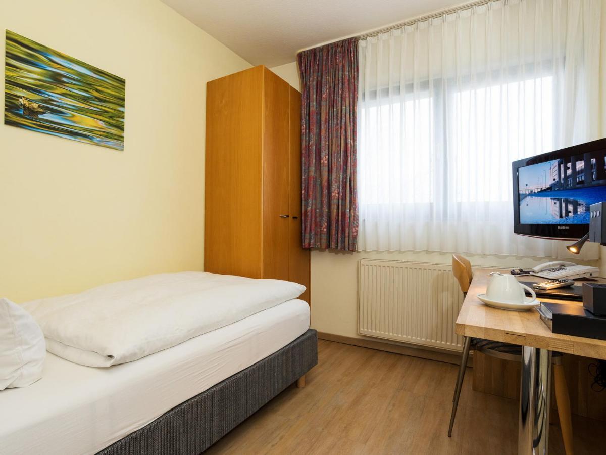 Hotel & Wirtshaus Hansen Μπέργκις Γκλάντμπαχ Εξωτερικό φωτογραφία