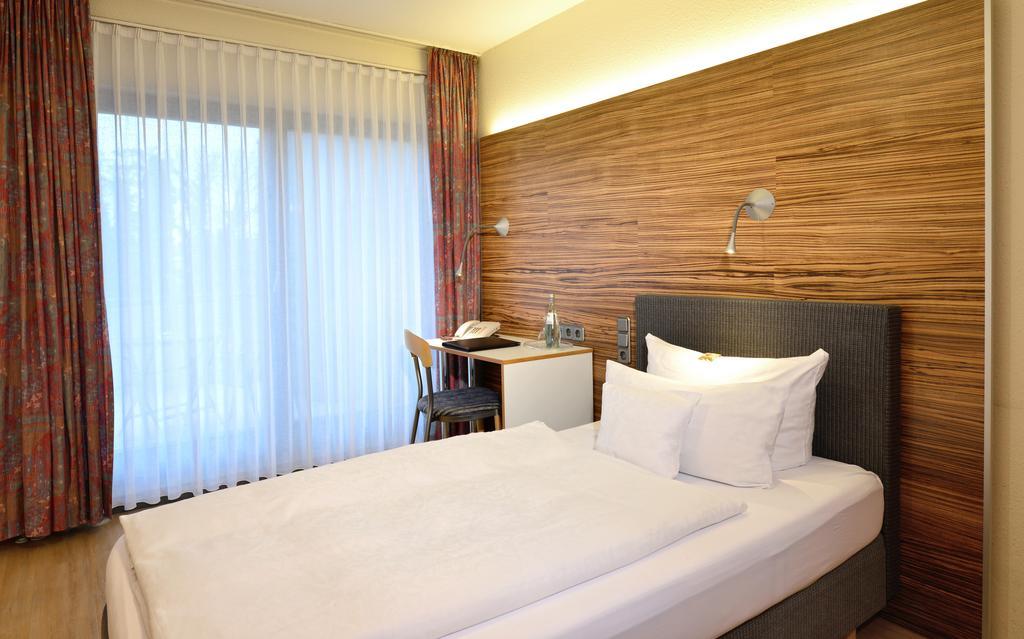 Hotel & Wirtshaus Hansen Μπέργκις Γκλάντμπαχ Εξωτερικό φωτογραφία